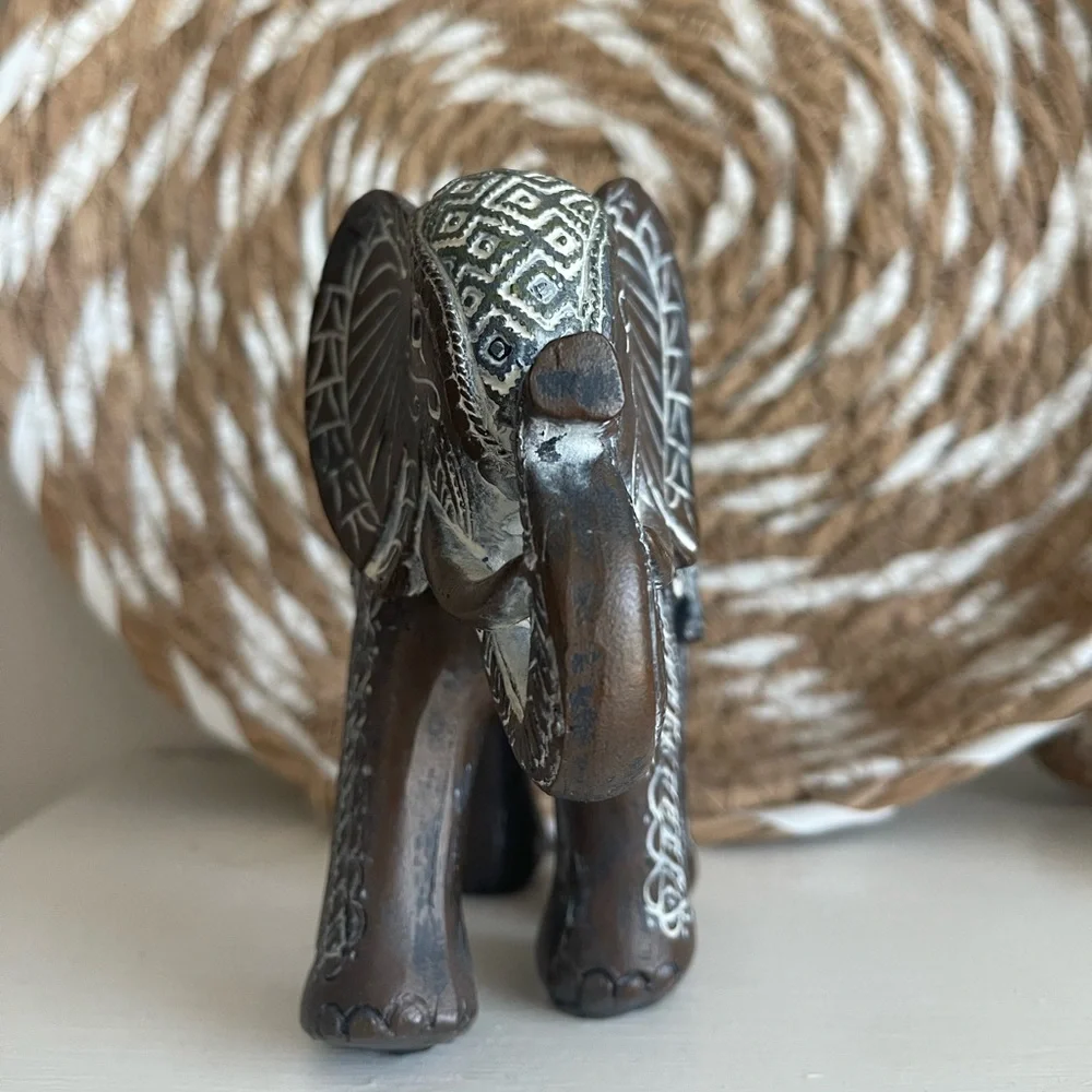 Elephant Decor - Picture 3 of 7